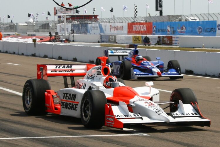 Castroneves tops practice 2 in St. Pete