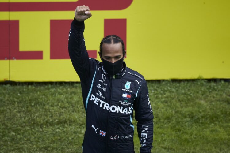 Hamilton hits out at Ferrari over racial politics