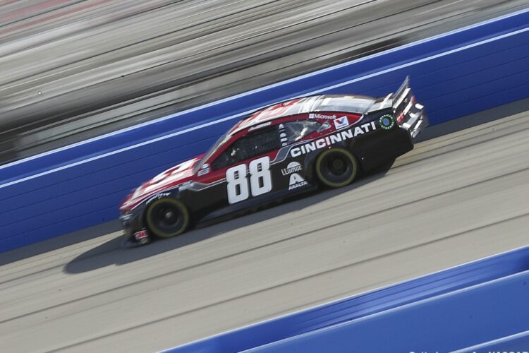 Bowman tops both practices in Fontana (Update)