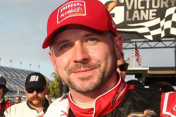 NASCAR: Michael Annett to retire from full-time competition after 2021 season