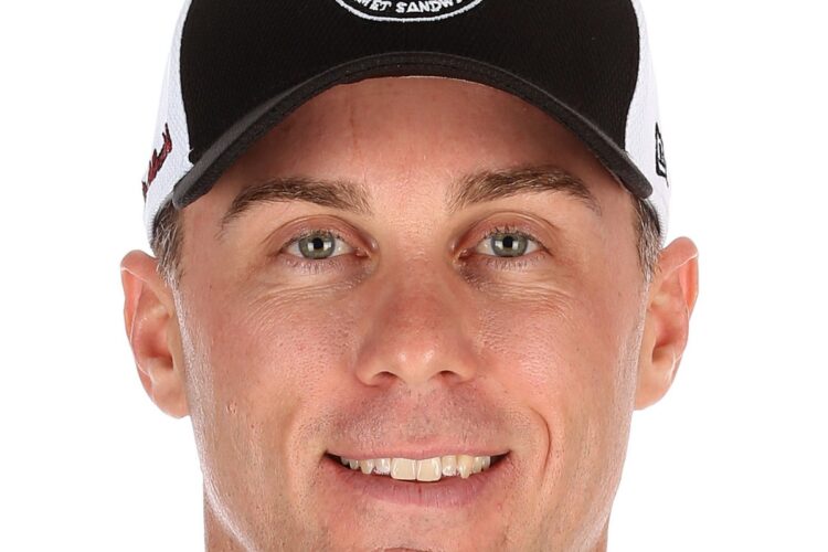 Xfinity Series: Harvick to drive #88 Chevrolet in Atlanta