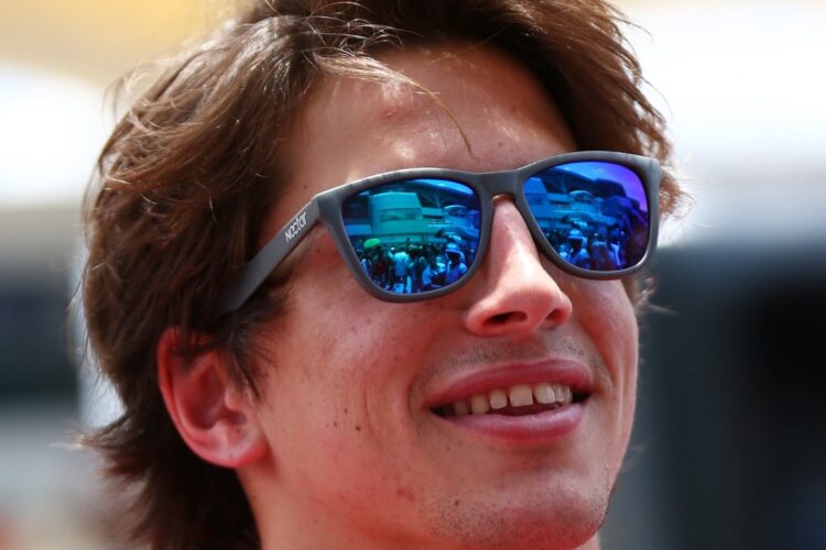 Roberto Merhi heads to Canada with Manor Marussia