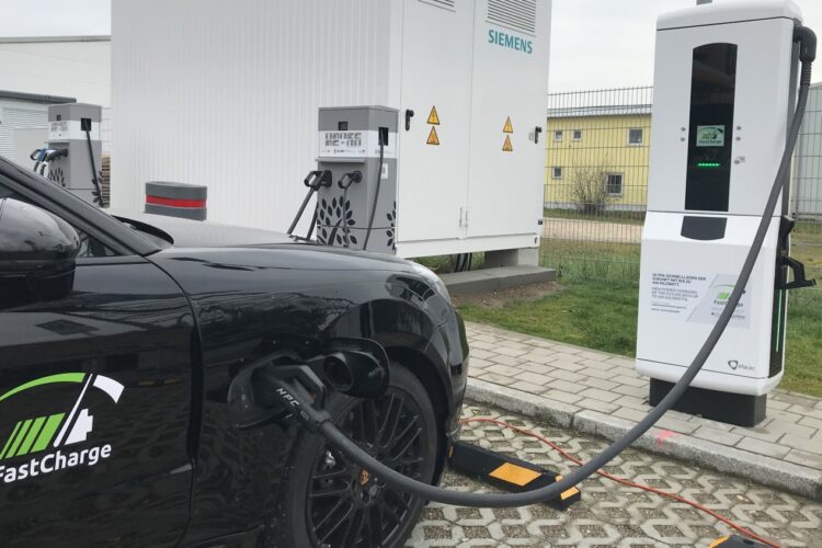 Ultra-high-power charging technology for future EVs