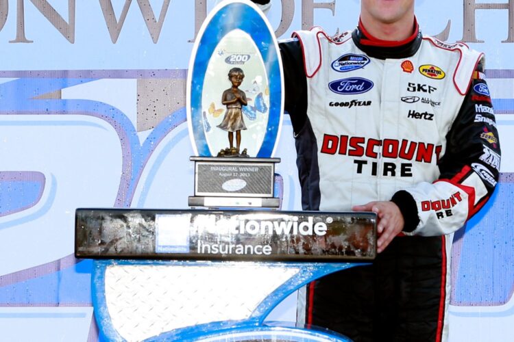 AJ Allmendinger hangs on, wins Nationwide at Mid-Ohio-77mph winning speed