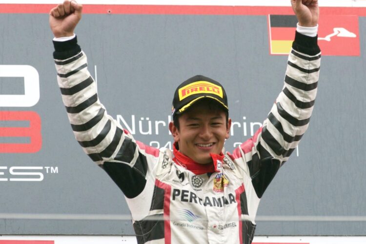 Rio Haryanto wins frenzied wet race