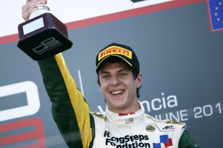 Calado wins Valencia GP3 thriller