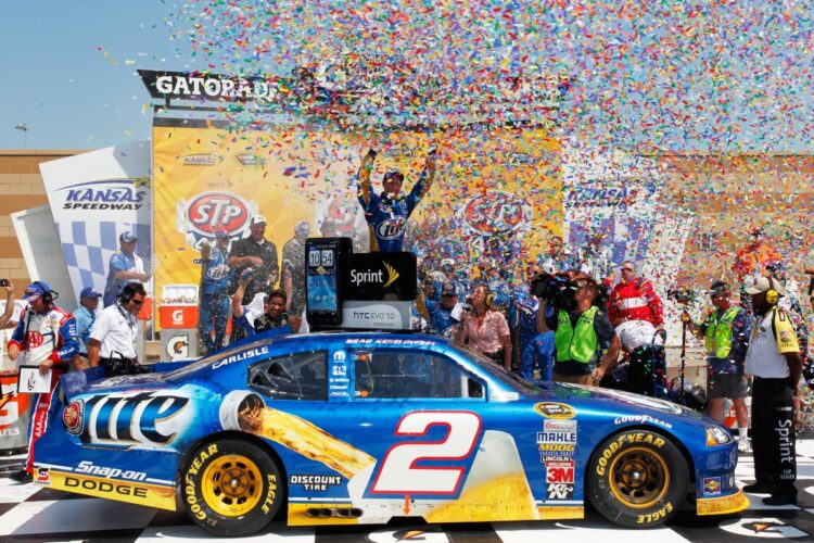 Keselowski wins at Kansas