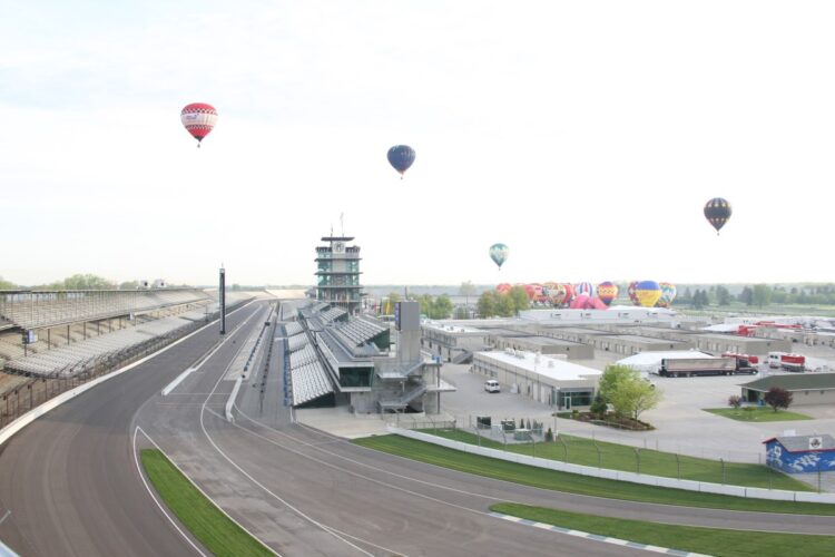 Indiana, Michigan pilots win Centennial Era Balloon Festival races