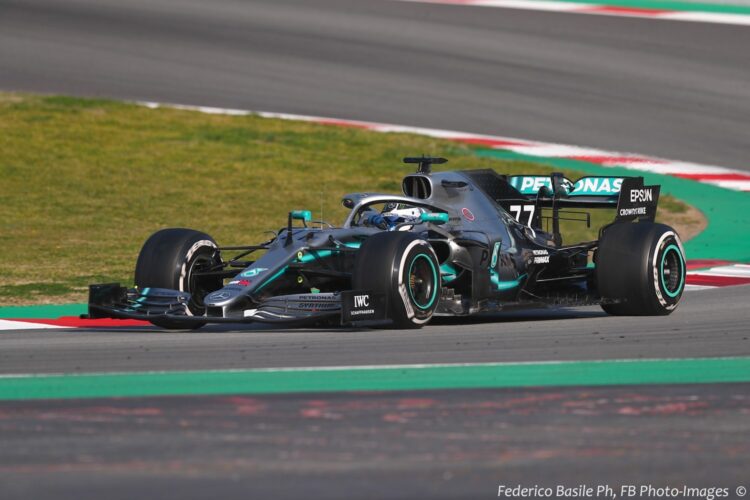 Barcelona: Bottas puts Mercedes on top in practice 1