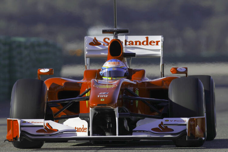 Alonso fastest in first hour