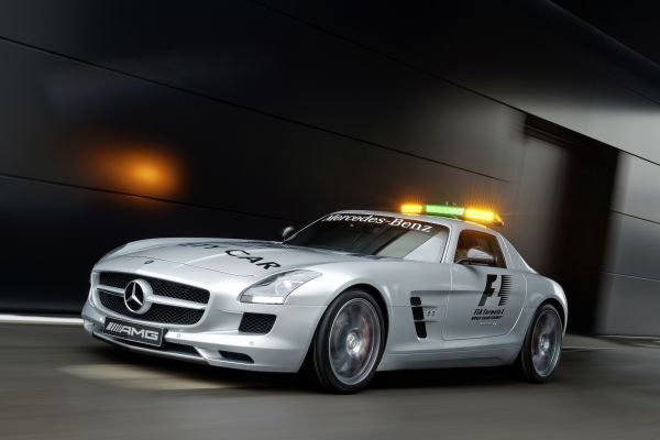 New Gullwing F1 safety car