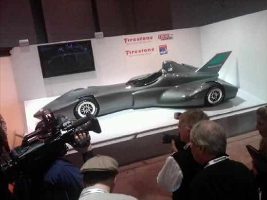 Radical IndyCar Delta Wing Car unveiled, probably won’t get approved.