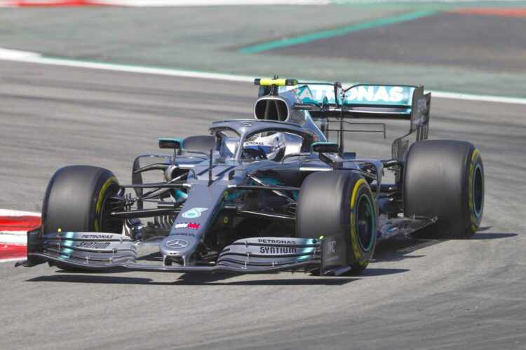 Barcelona Test Day 1: Mercedes dominates