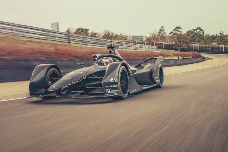 Neel Jani completes successful rollout for Porsche