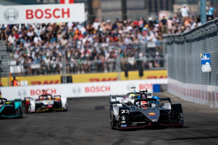 Buemi wins in New York but disaster strikes Vergne