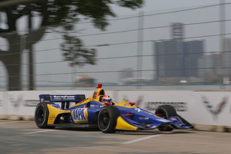 Rossi lights up Belle Isle in Detroit