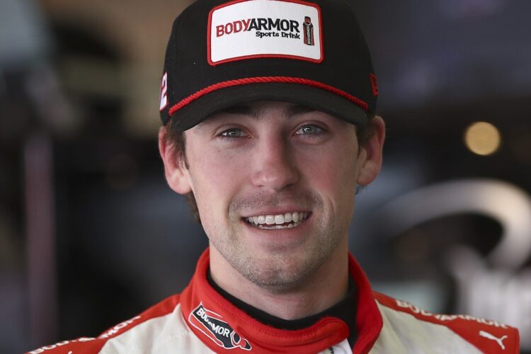 Team Penske re-signs Blaney