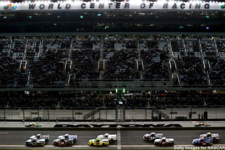 Video: ‘Big One’ unfolds early in Final Stage of Truck Race at Daytona