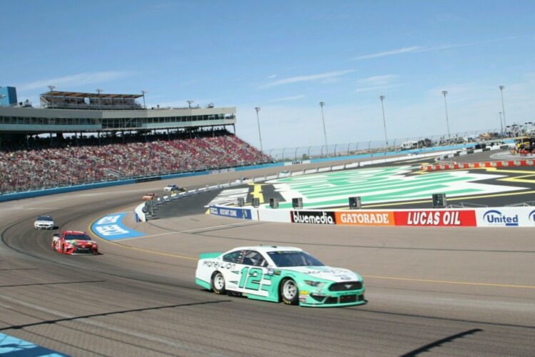 NASCAR Takes Serious Look At Starting, Ending Season Earlier