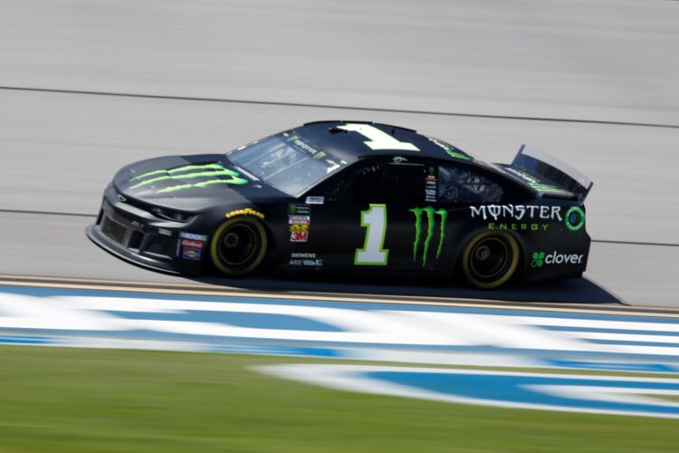 NASCAR green lights hybrid cars