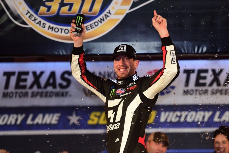 Kyle Busch surges late to claim Xfinity Series victory