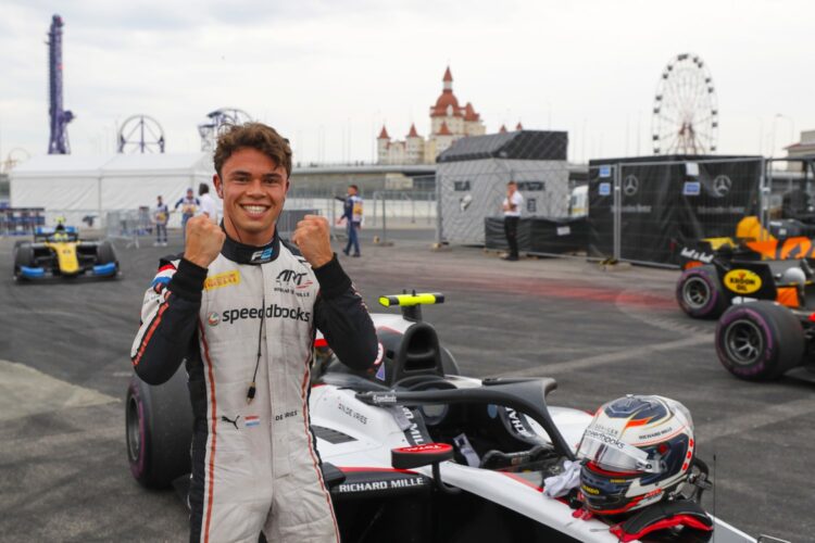 F2: De Vries leaves it late to secure fifth pole of 2019