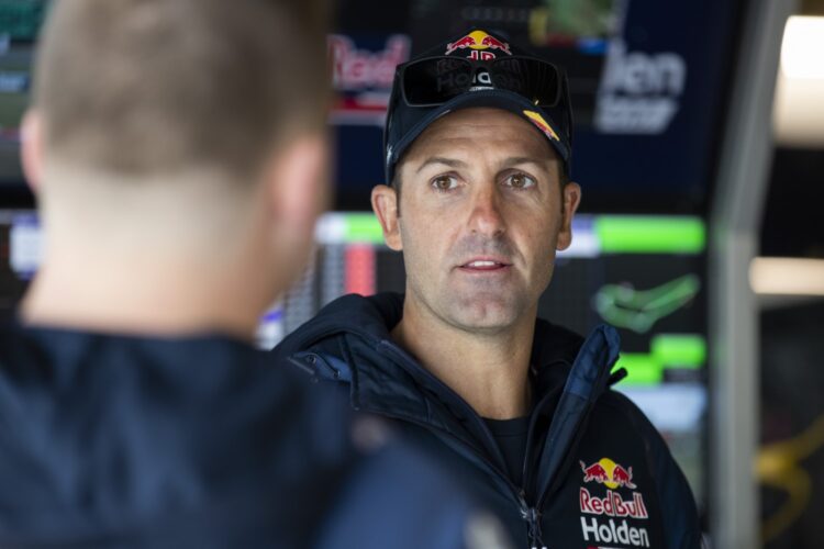 Whincup leads Holden to top of the time sheets in crucial practice