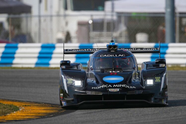 Rolex 24 Hour 4: Alonso leads in #10 Cadillac