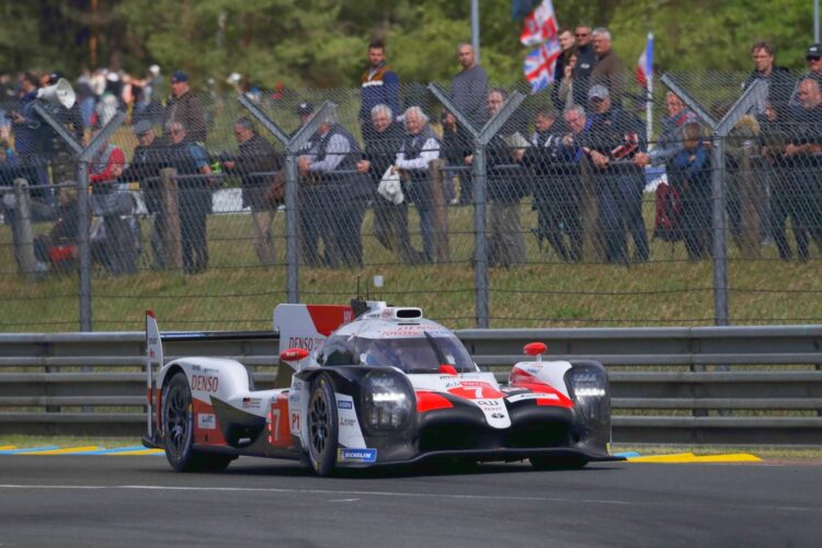 LeMans 24: Toyota takes lead on lap 1