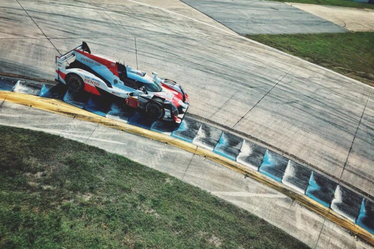 Nakajima puts #8 Toyota on top in opening Sebring practice