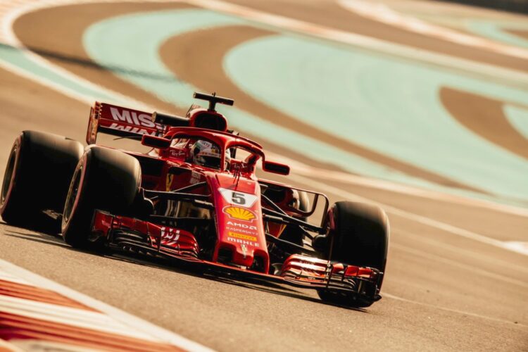 Vettel tops Day 1 of 2019 F1 tires testing