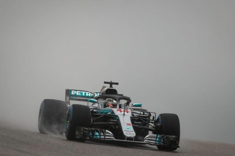 Hamilton buries Ferrari in practice 2 for the USGP