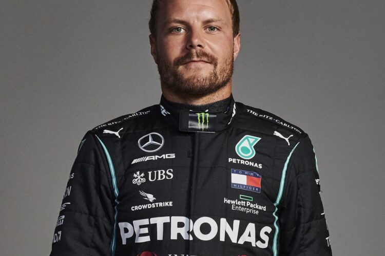 Mercedes F1 re-signs Bottas for 2021