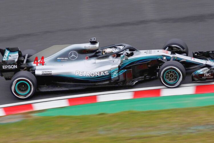 Hamilton tops all three Japanese GP practices