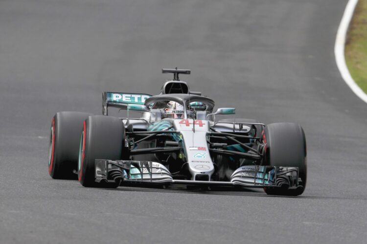 Hamilton leads every lap at Suzuka