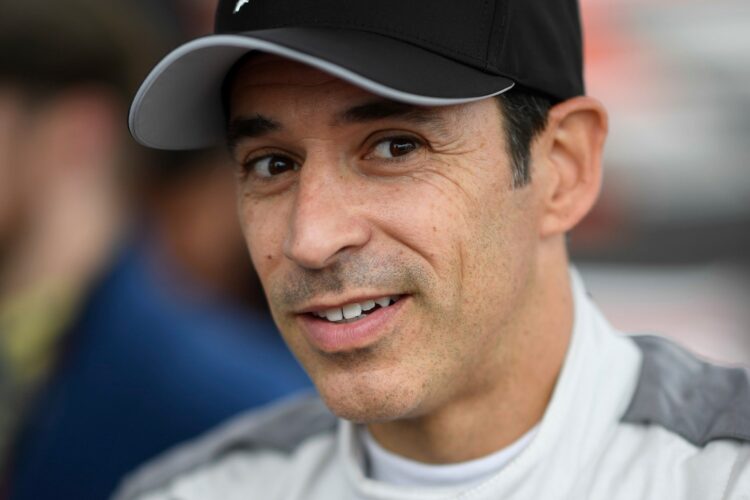 Castroneves eyes full-time IndyCar return