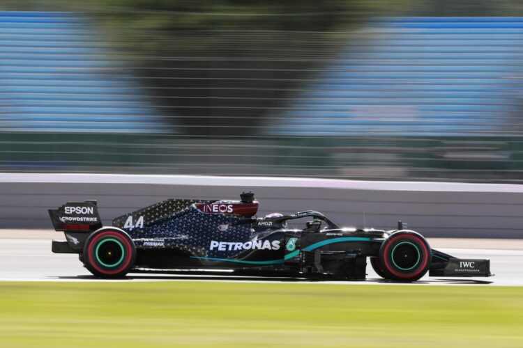 Hamilton over Bottas in Emirates GP practice 2