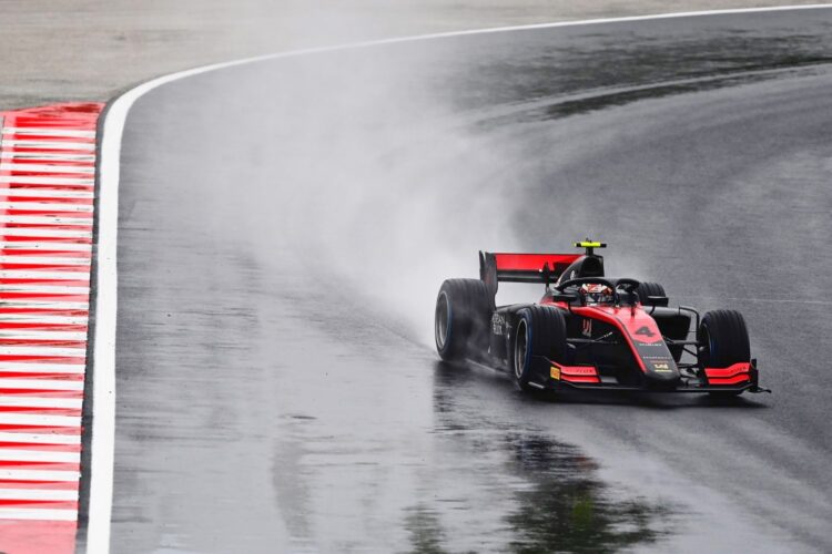 Ilott revels in the rain for second F2 pole