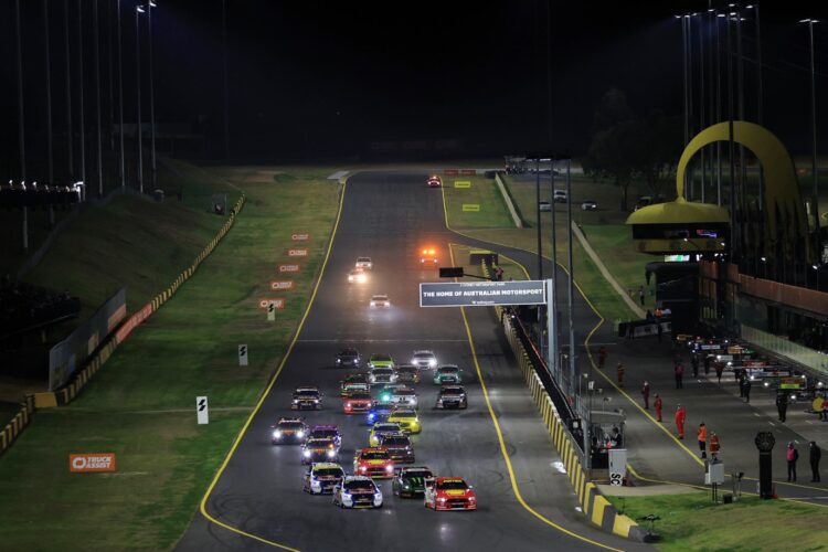 McLaughlin  Wins Night Race At Sydney Supersprint