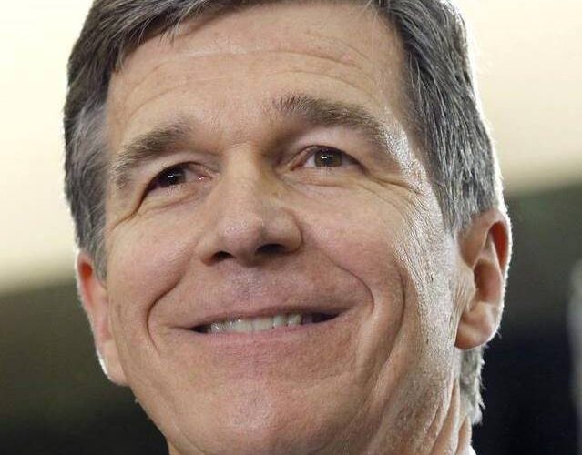 N.C. Governor extends order forcing NASCAR teams to remain shut