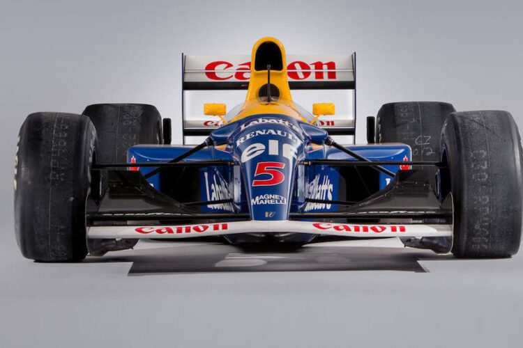 Vettel buys Mansell’s 1992 title winning Williams