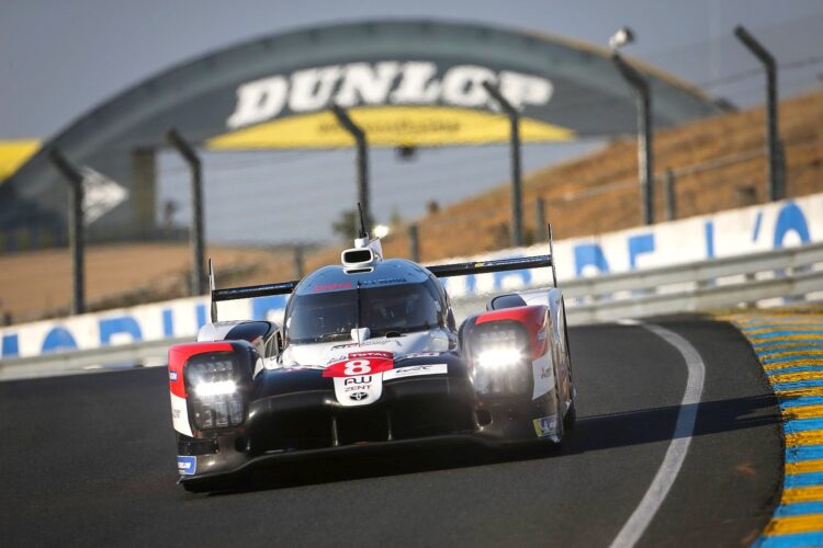 Le Mans Hour 2: Toyotas now 1-2