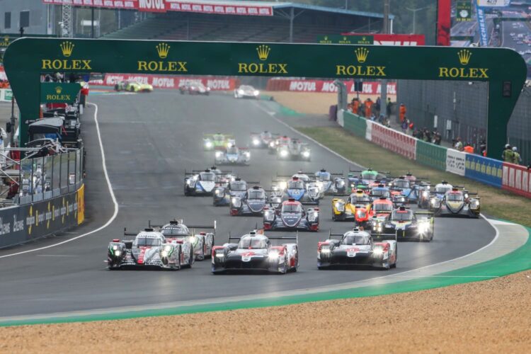 Le Mans Hour 1: #7 Toyota leads over #1 Rebellion