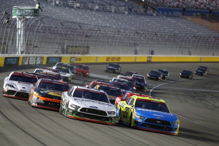 Las Vegas Motor Speedway still waiting for decision on fans