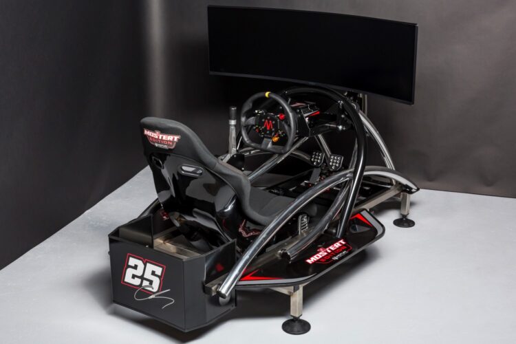 Walkinshaw Andretti United rolls out new race simulator