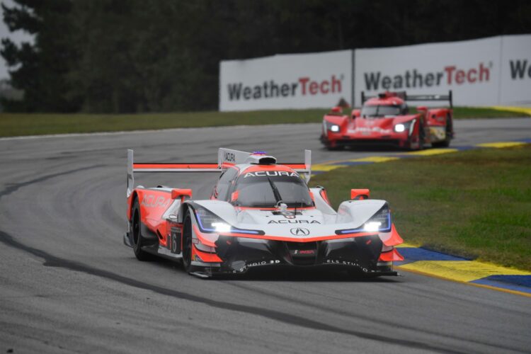 Petit Le Mans Hour 3: Pagenaud has #6 Acura in lead