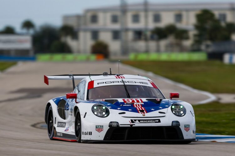 Sebring Hour 6: #85 Cadillac and #911 Porsche lead at halfway mark