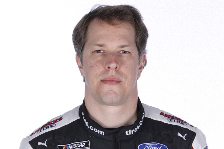 Keselowski on pole for NASCAR Phoenix race