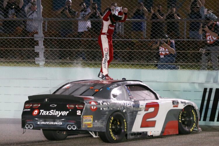 Matt Snider holds off Tyler Reddick to win in OT at Homestead