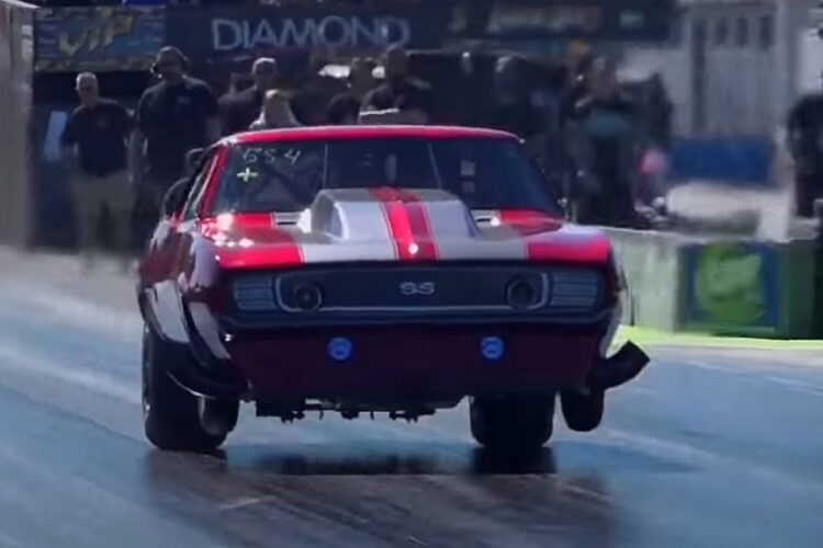 Video: Drag Racing Camaro suffers blow over